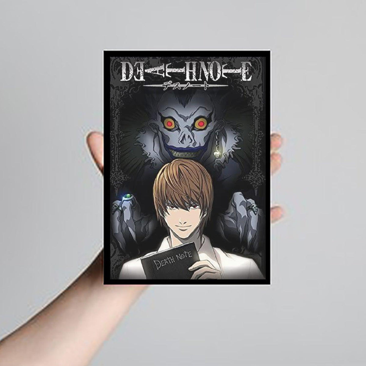 a picture of a picture of a person holding a picture 
